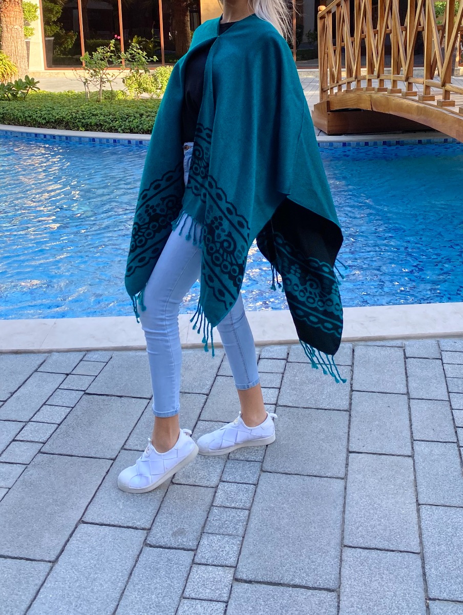 Poncho double color handmade lama wool black and purple