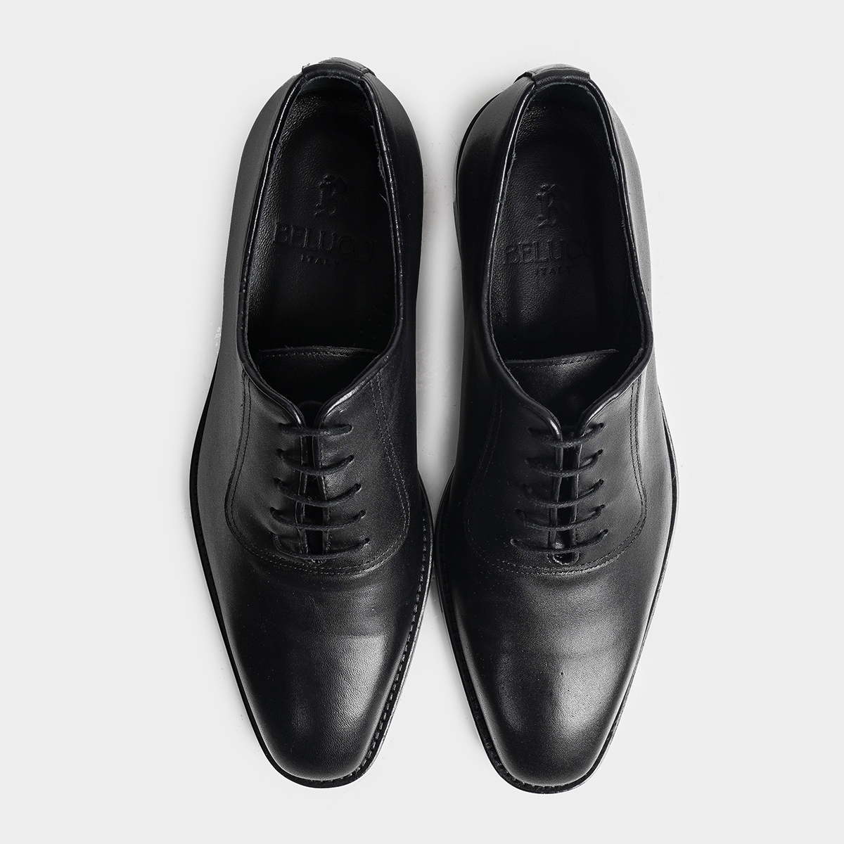 Black Antiqe Lace-up