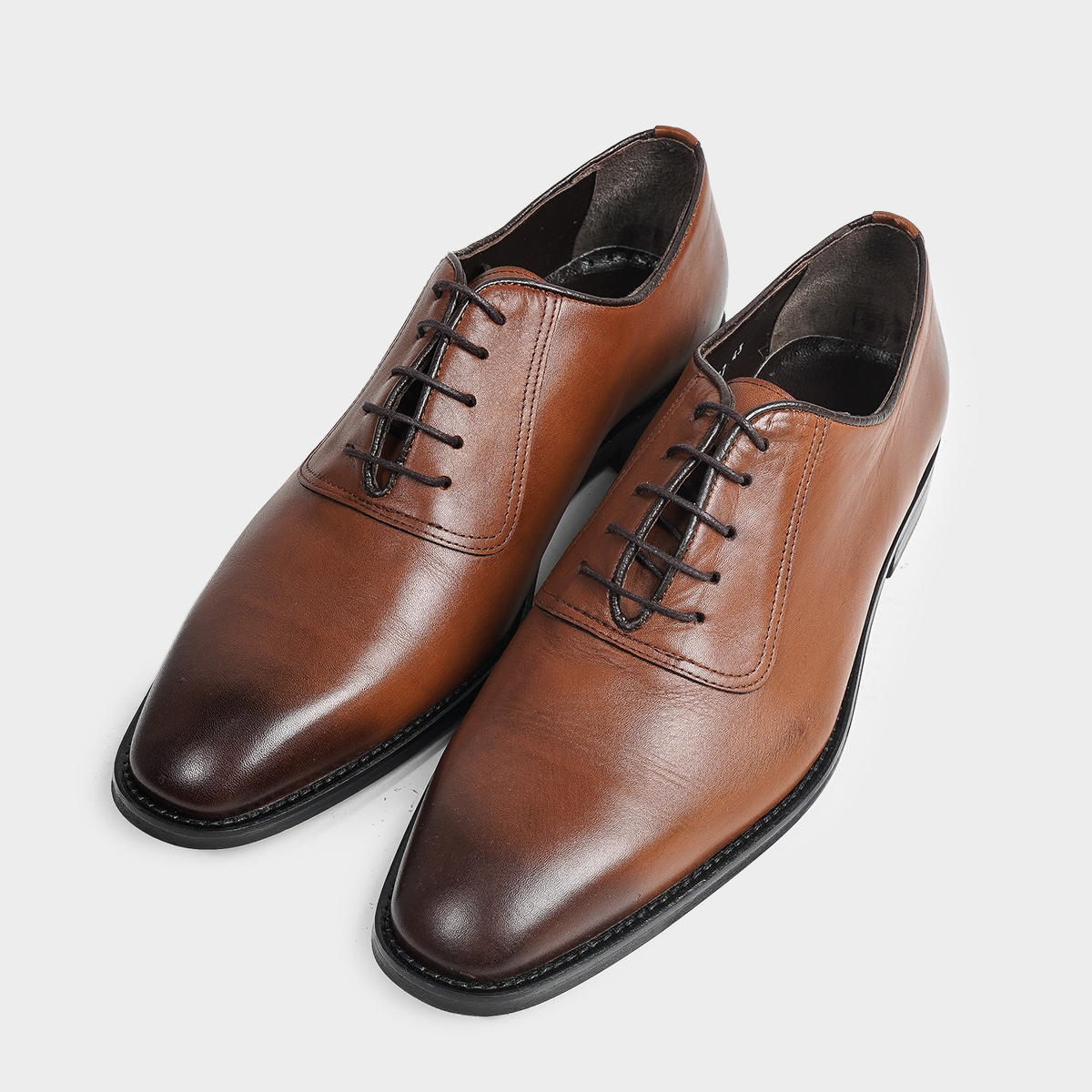 Taba Antiqe Lace-up
