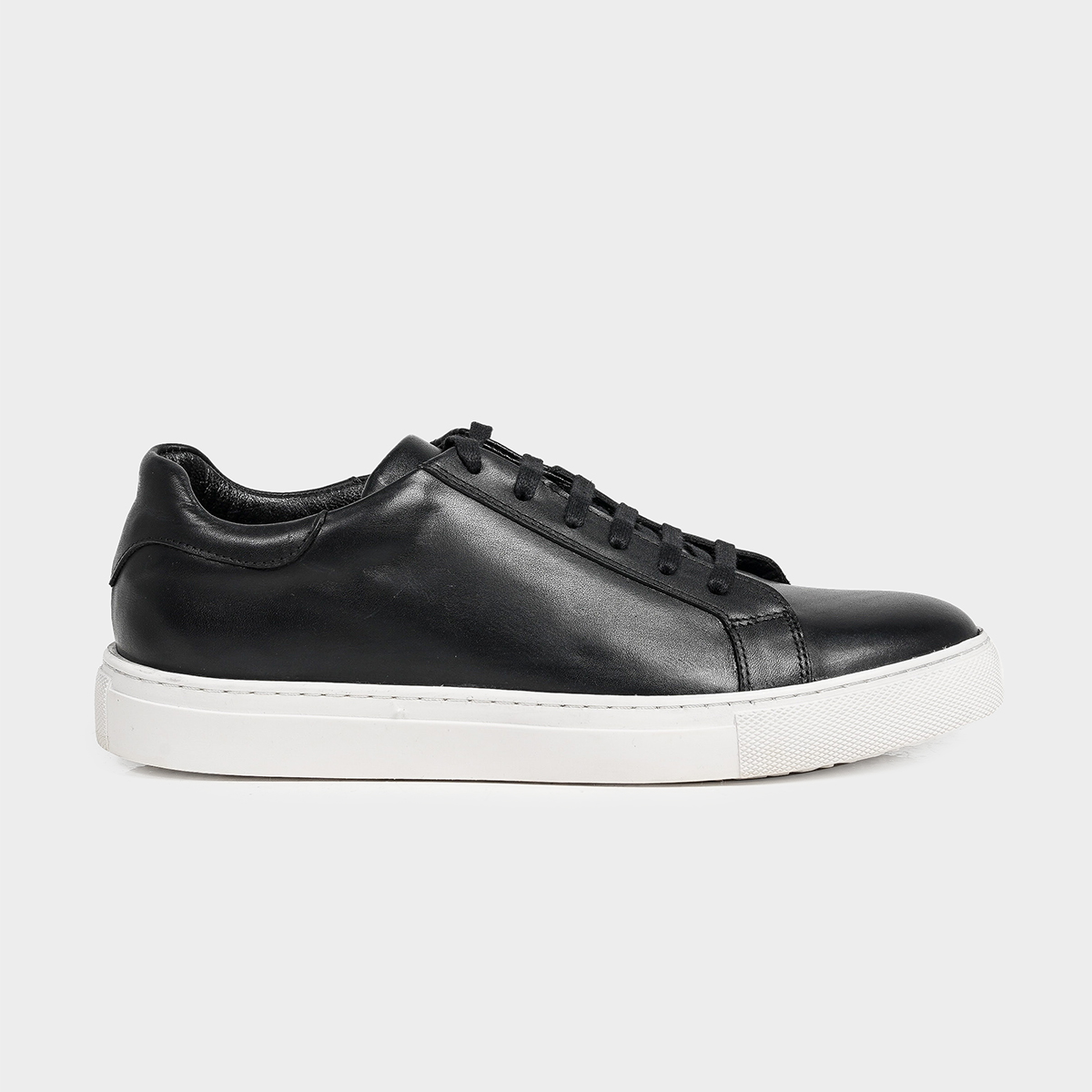 Black Sneaker