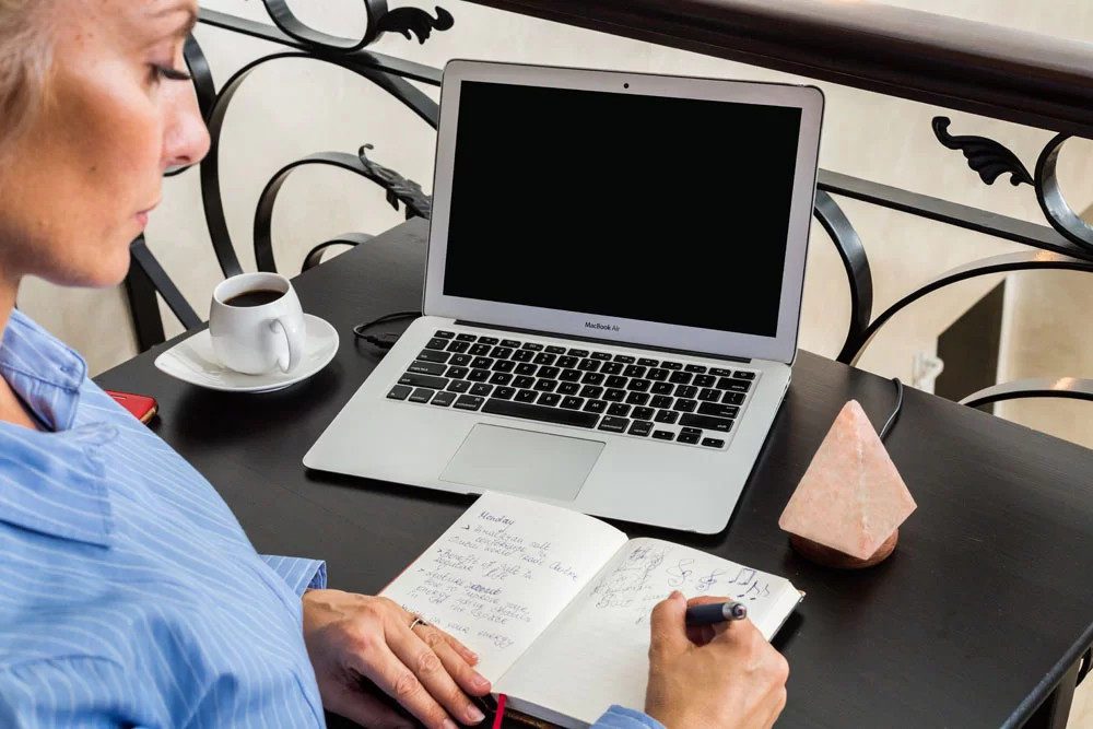 Himalayan Salt USB Lamp Pyramid Shaped