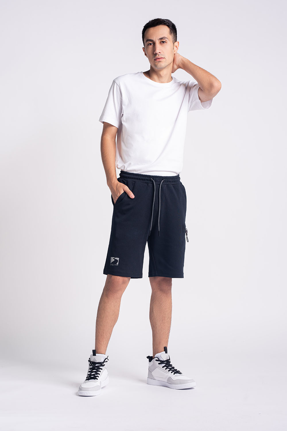 KNITTED SHORTS - MEN2311610100337002