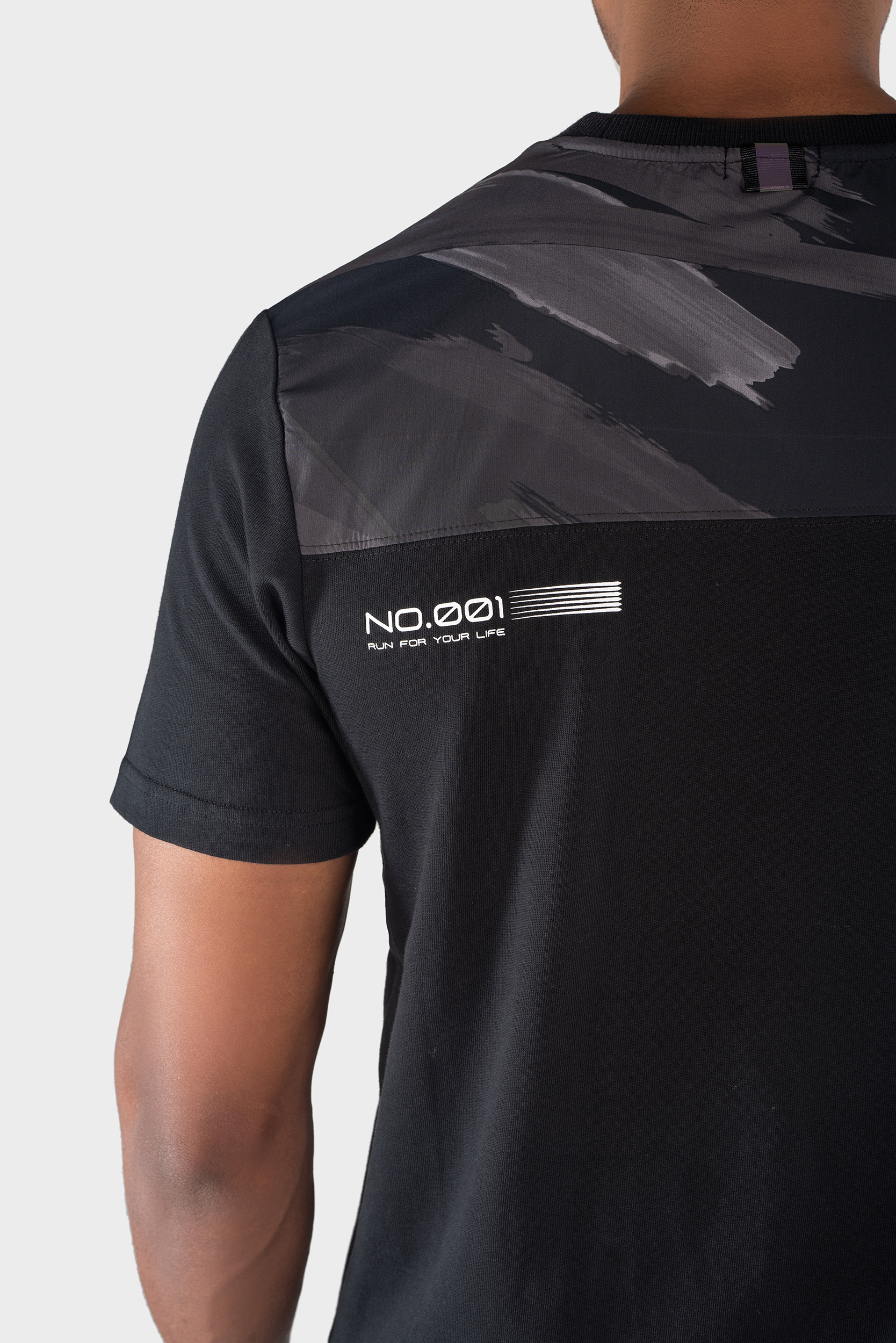 Men"s Casual Contemporary Short Sleeve T-Shirt - Dark Grey