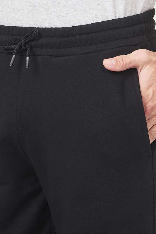 Men Classic Knit Joggers