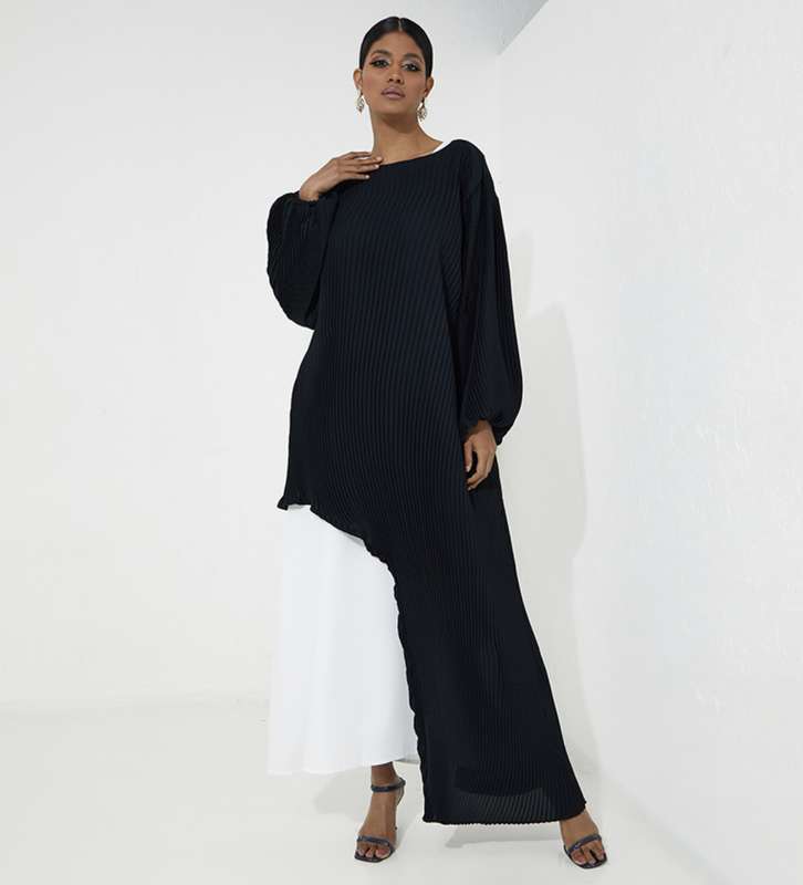 Black-Bleated abaya