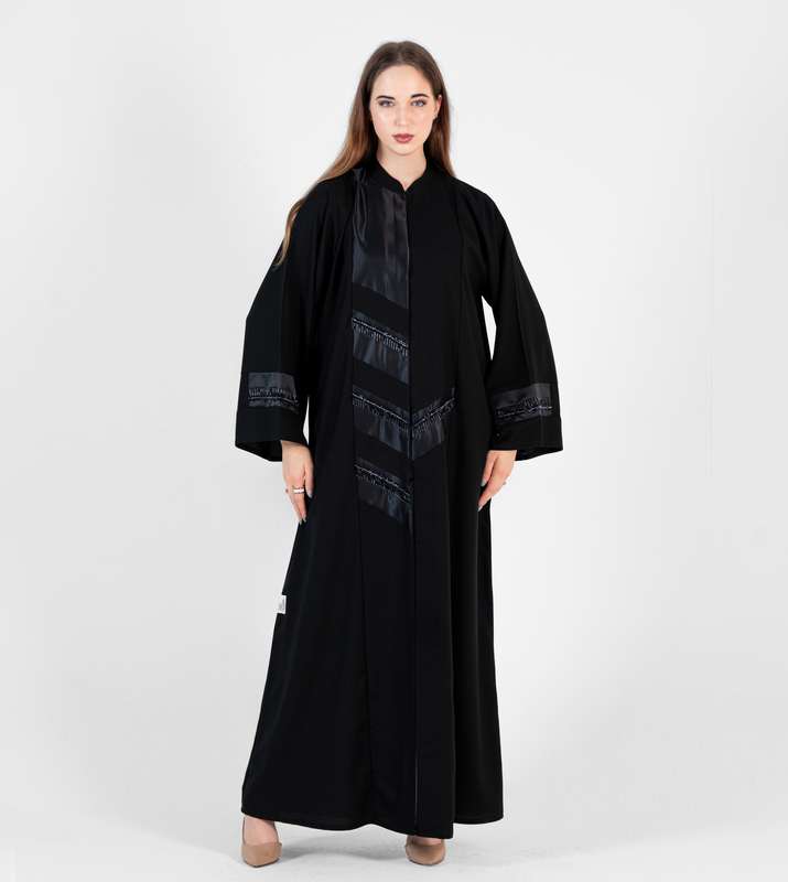 Black Nerve Embroidery Design and high neck with style cutting design