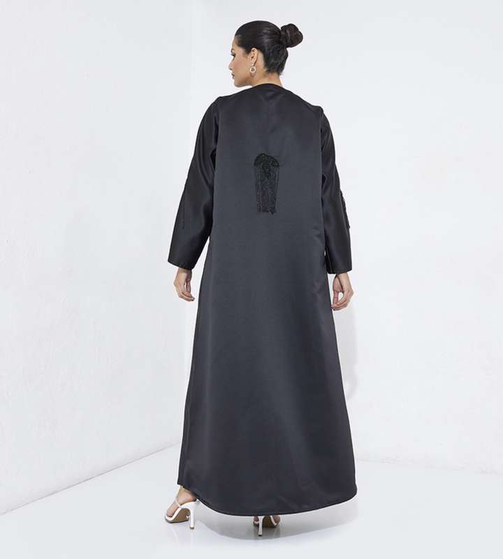 Black B-Stones Weaving