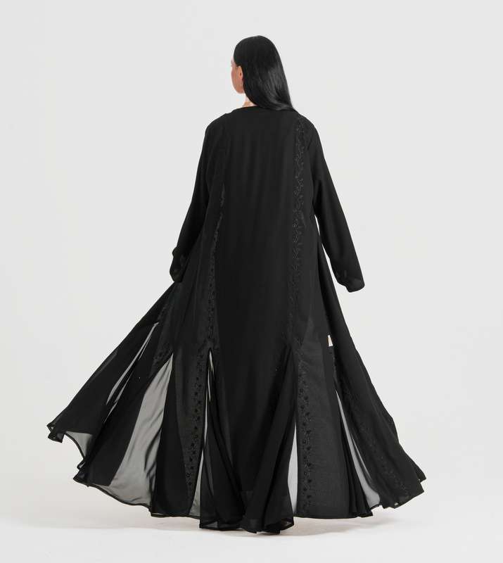 Black C-Round