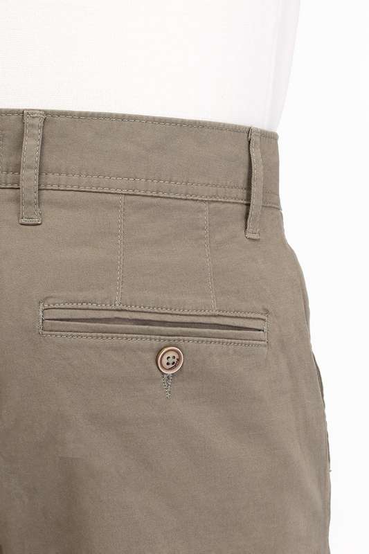 Chino Light Green 10