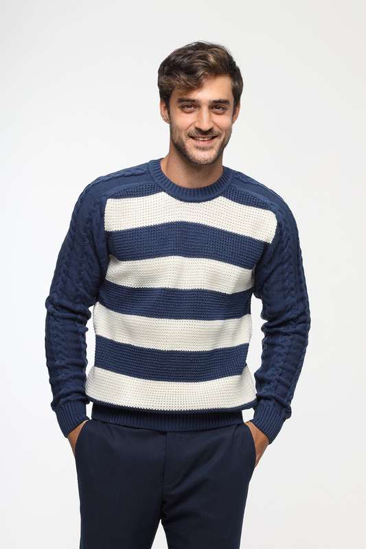 Pullover Blue 30