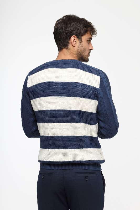 Pullover Blue 30
