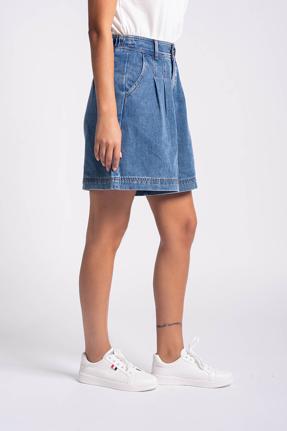 WOVEN DENIM SHORTS - LADIES2312600017503026