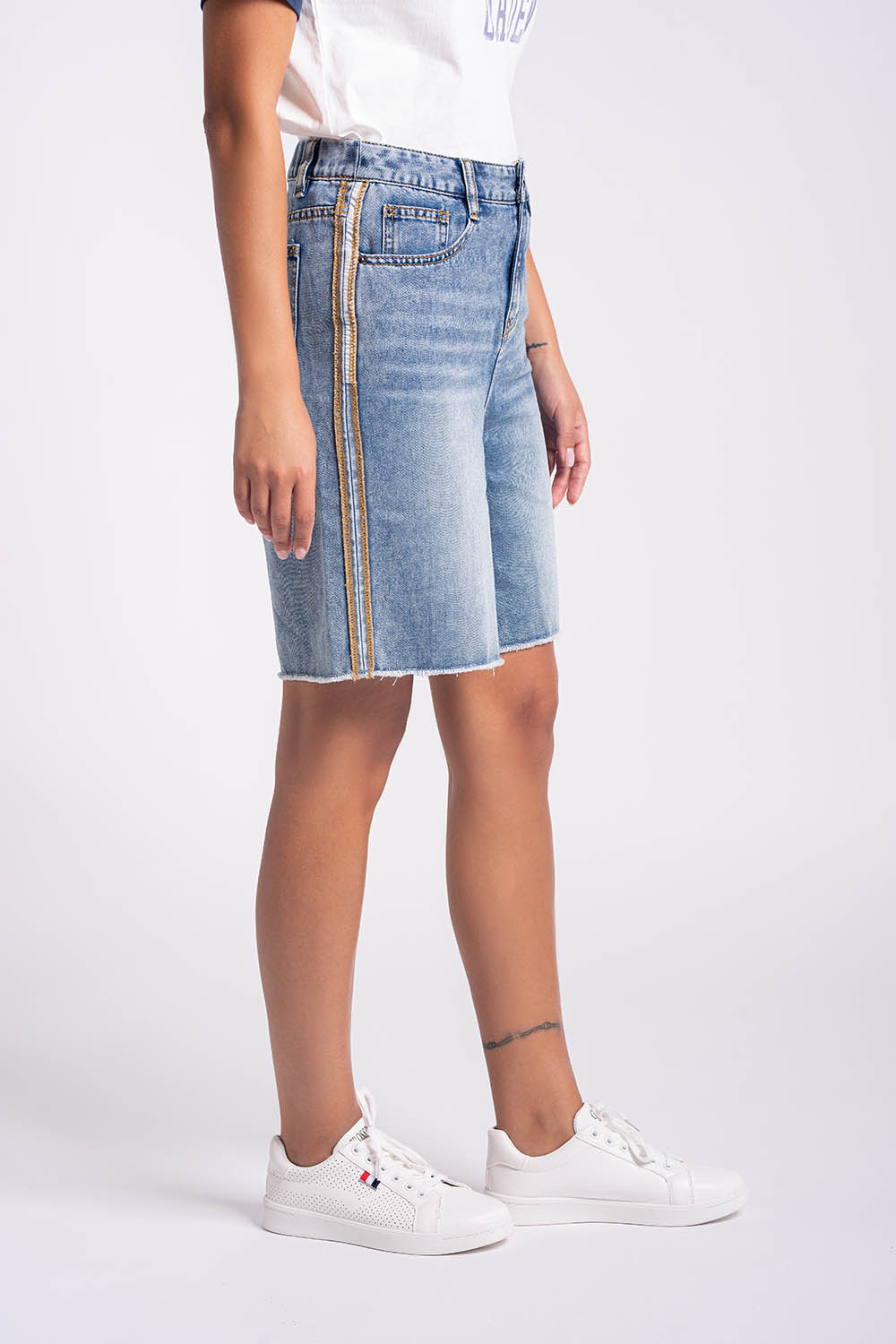WOVEN DENIM SHORTS - LADIES2312610037501026